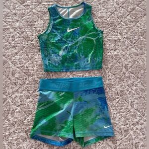 Nike Pro spandex (small) and crop tank (xs)